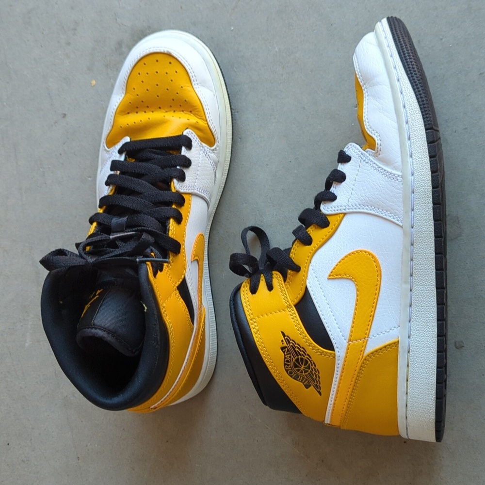 Nike Air Jordan 1‎ Mid University Gold Men's High Top Sneakers Size 8